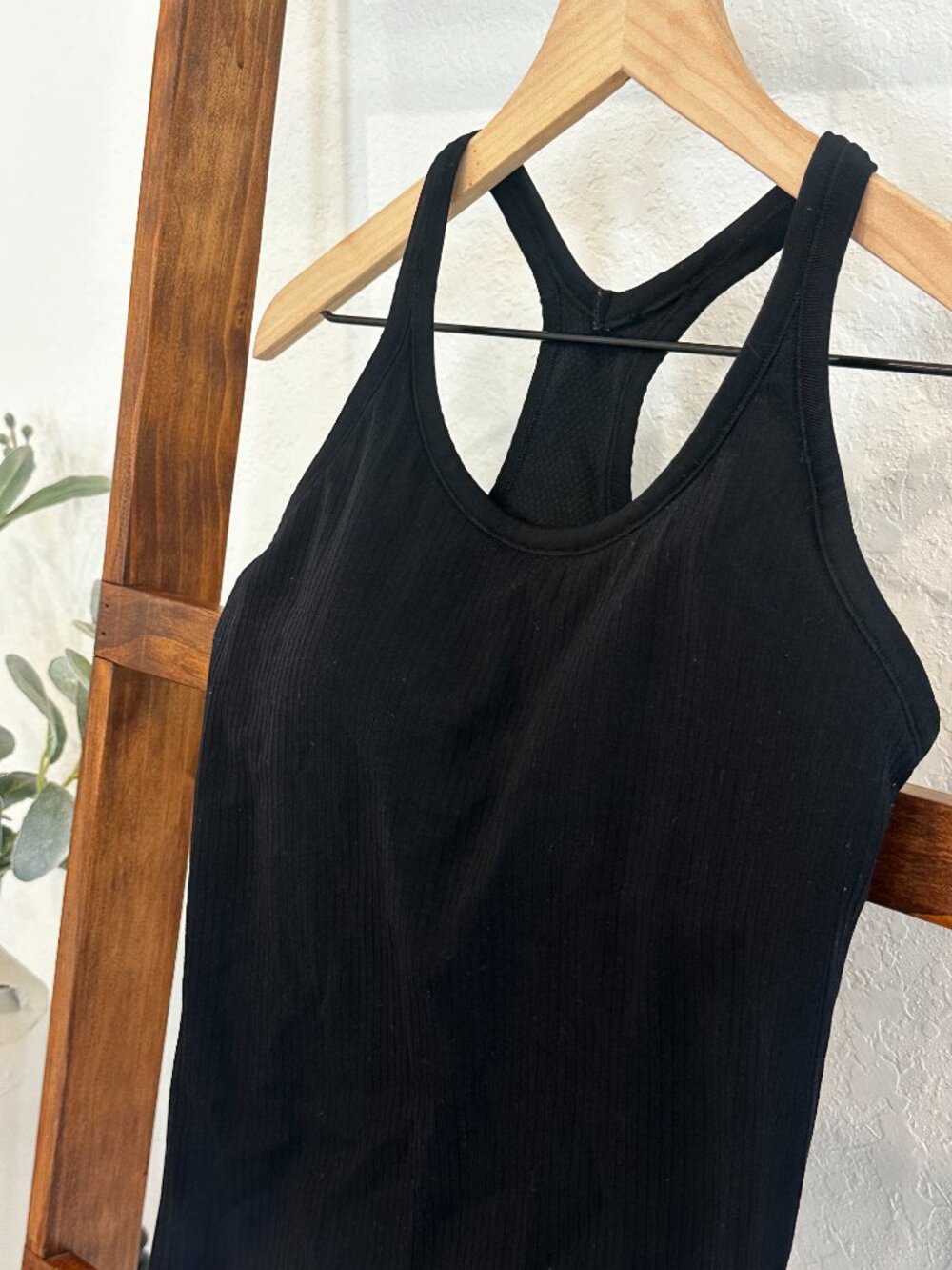 Black Ribbed Racerback Tank Built In Bra Medium - Picture 11 of 12